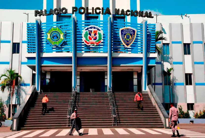 La Policía llamó a los medios a confirmar las informaciones.