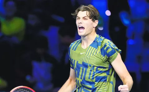 Taylor Fritz reacciona tras vencer ayer a  Rafael Nadal.