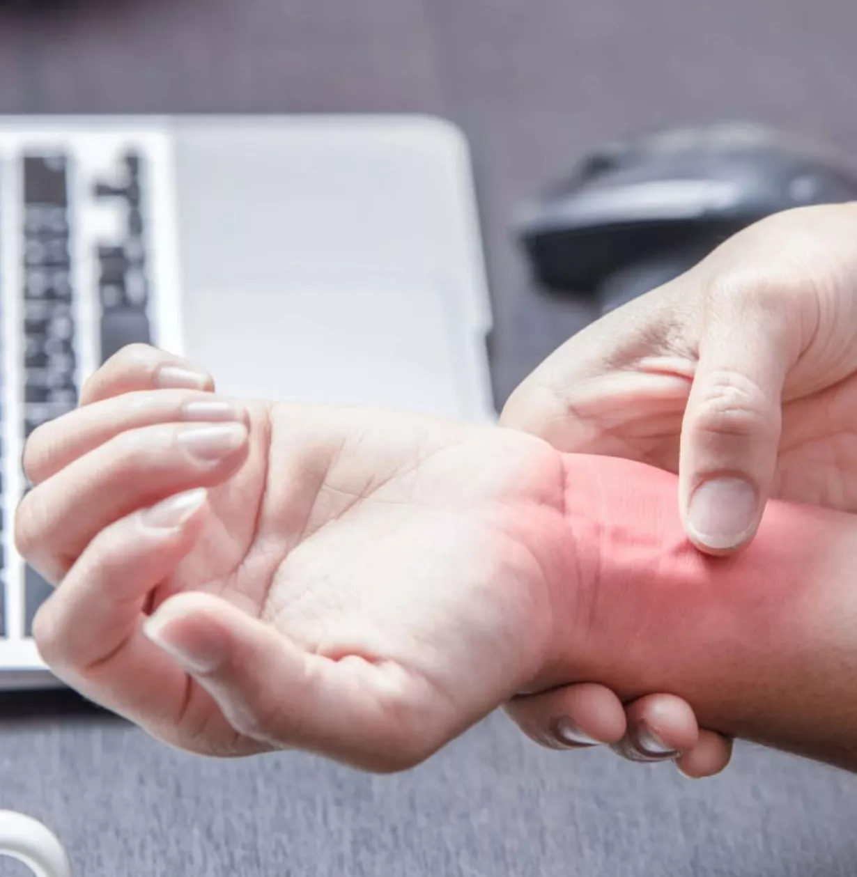 En la etapa más crónica se recomienda cirugía acompañado de fisioterapia post quirúrgicas.