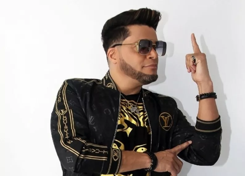 Dionis K Da Uno reside en NY y estuvo de gira por el país.