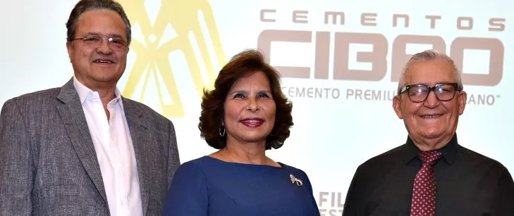 Elías Casado, Cruz Amalia Rodríguez y Reginald García.