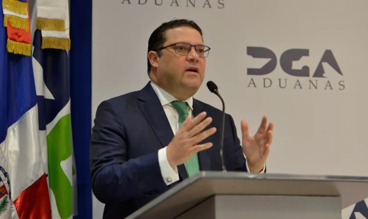 Eduardo Sanz Lovatón, director general de la Dirección General de Aduanas.  Fuente externa,p01