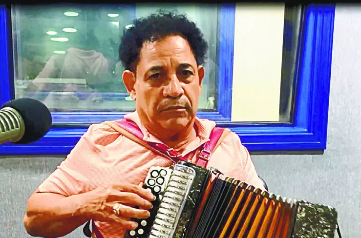 Tomás de la Rosa Caba, apodo de King de la Rosa, lleva 50 años de carrera.
