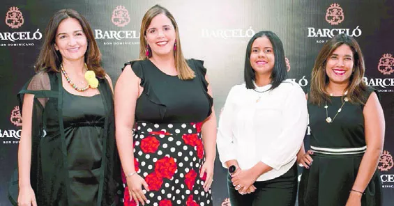 Chiara Pennacchio, Rosa Peña, Angelina López y Karina Gómez.