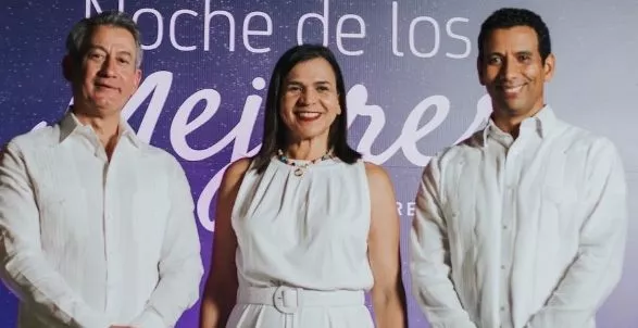 James García, Gina Jiménez y  Gabriel Macebo.