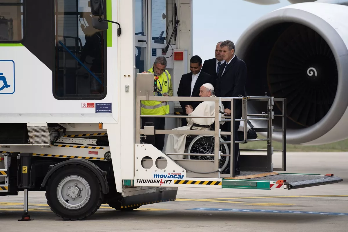 Pope Francis visits Bahrain