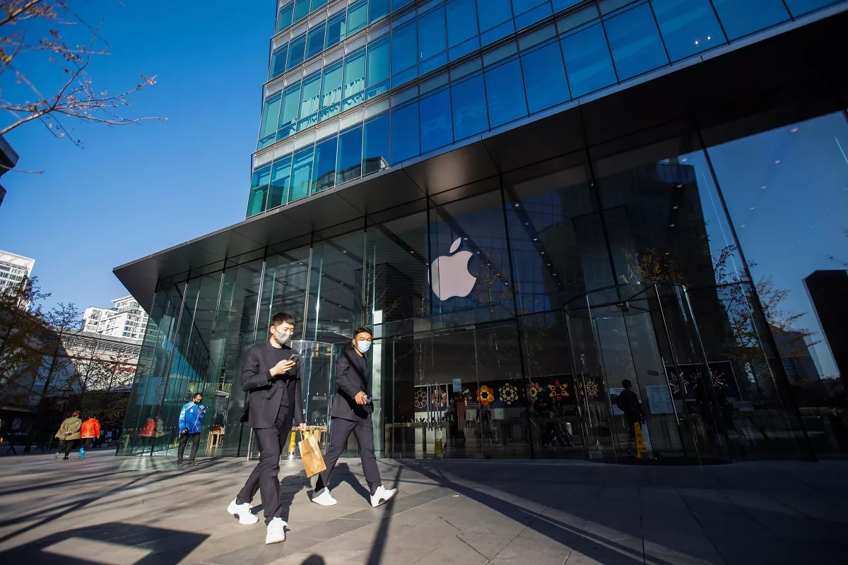 Apple’s Iphone shipments disrupted amid COVID-19 curbs