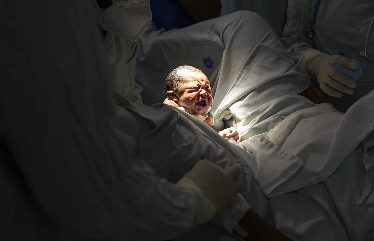 Nace Damián el día en que el mundo alcanza los 8.000 millones de habitantes
