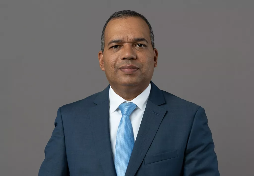 Luis-Santana3