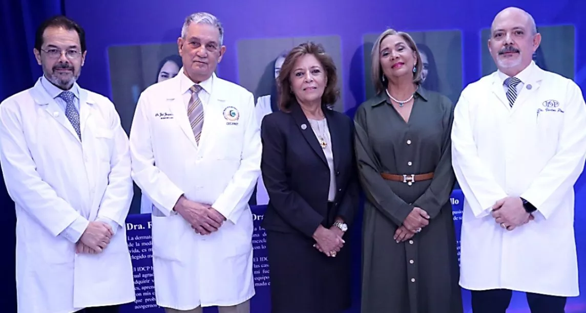 Manuel Cochón Aranda, José Joaquín Puello, Emma Guzmán, Luisa González de Bogaert y  Víctor Pou.