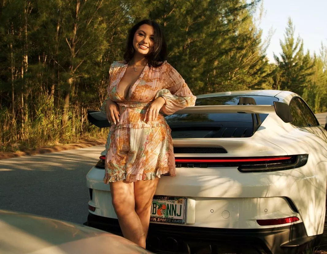 Sophie González,