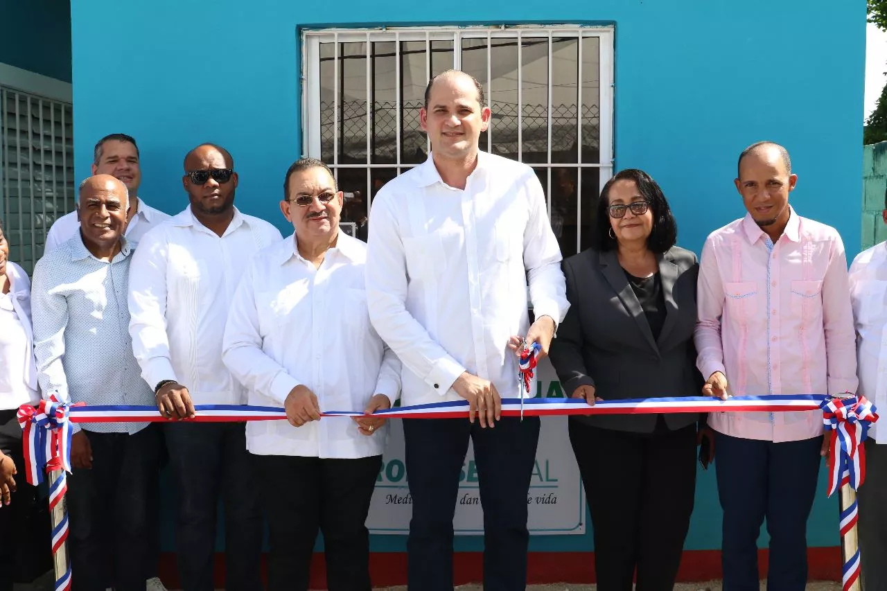 PROMESE/CAL inaugura 4 Farmacias del Pueblo
