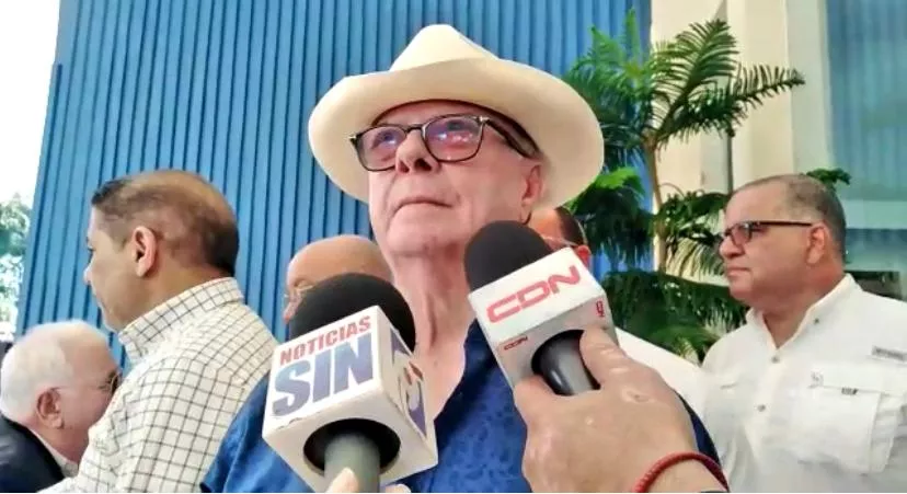 Hipólito rompe el silencio tras reunión con expresidentes: “Nunca vi a Bosch ni a Balaguer reunirse”