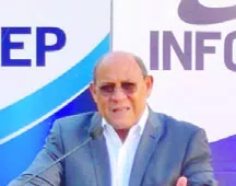 Rafael Santos Badía busca fomentar empleabilidad.