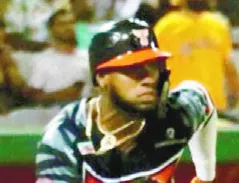 Bryan de la Cruz disparó el triple decisivo para Toros.