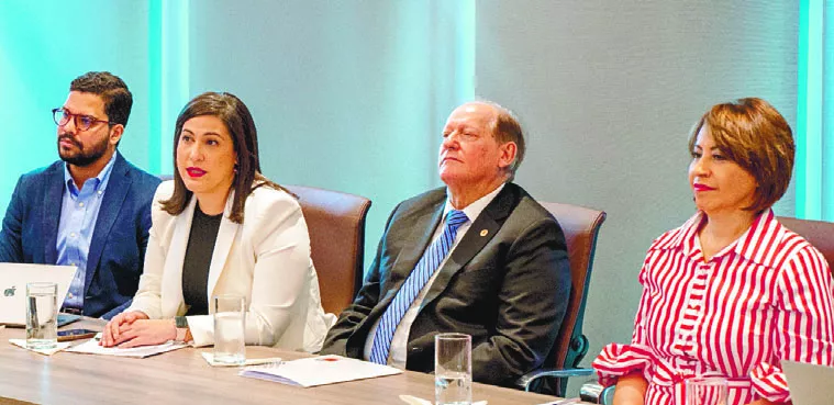 Los ejecutivos de la Asociación de Bancos Múltiples hablaron en un encuentro con la prensa.
