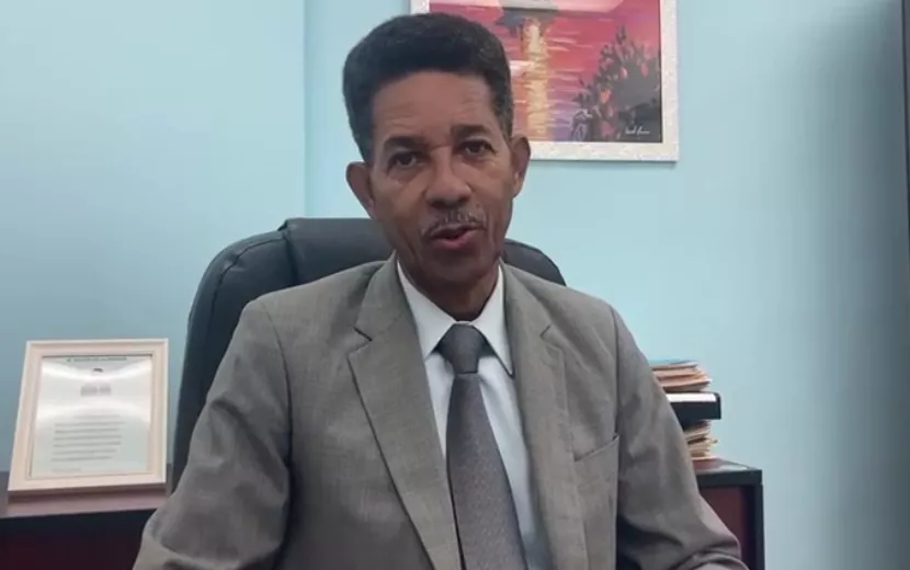 Director del hospital, infectólogo Clemente Terrero.  Archivo