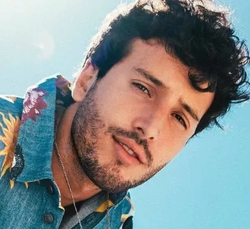 SebastiánYatra se presenta el sabádo en RD.