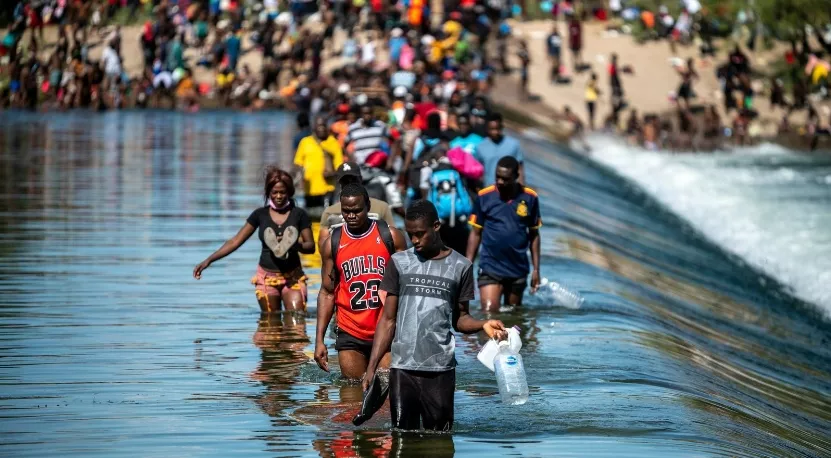 Los haitianos viajan de Brasil, Chile, Ecuador y Guayana Francesa.
