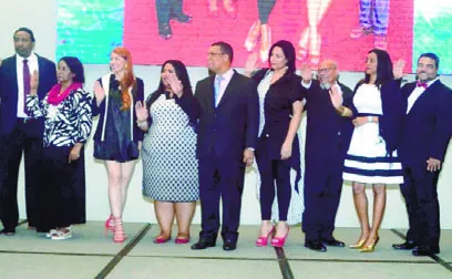 Robinson Castro, miembro de la Comisión Electoral toma el juramento a la directiva.