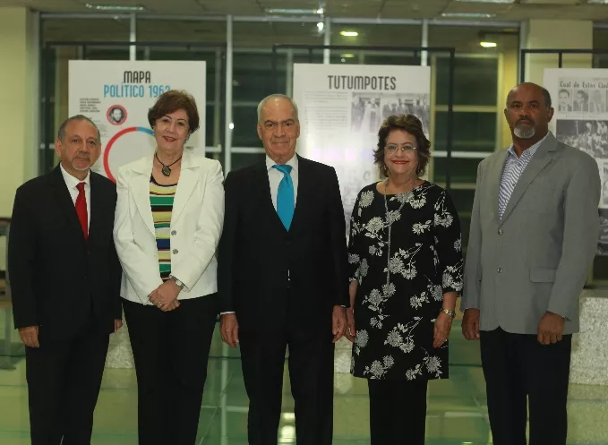 Diómedes Núñez Polanco, Josefina Pimentel, Conrado Peguero, Verónica Sención y Geno Martínez.