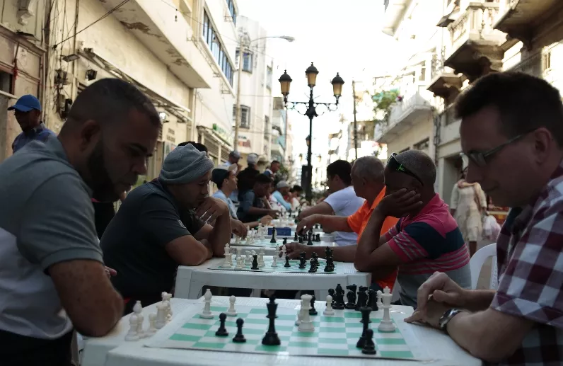 Parte de los ajedrecistas en el XII torneo Conde Peatonal.