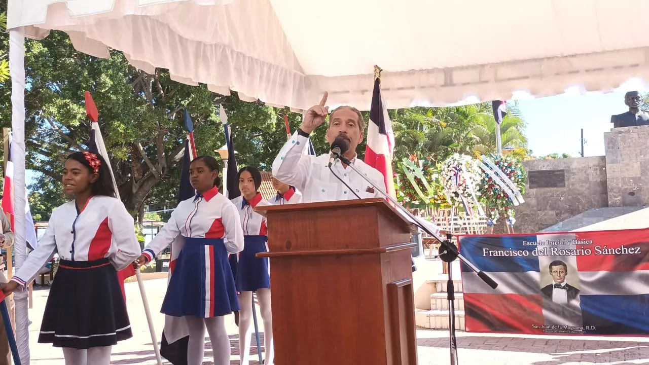 Juan Pablo Uribe, mientras se dirige al público.