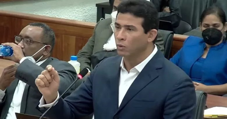El mayor general Adán Cáceres es acusado del caso Coral.