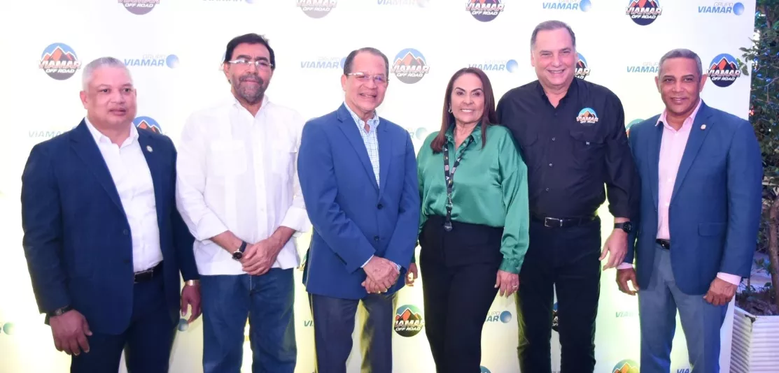 Domingo Canela, Olmedo Caba, Siquio NG de la Rosa, Ana Xiomara Cortés, Fernando Villanueva y Franklin Romero.