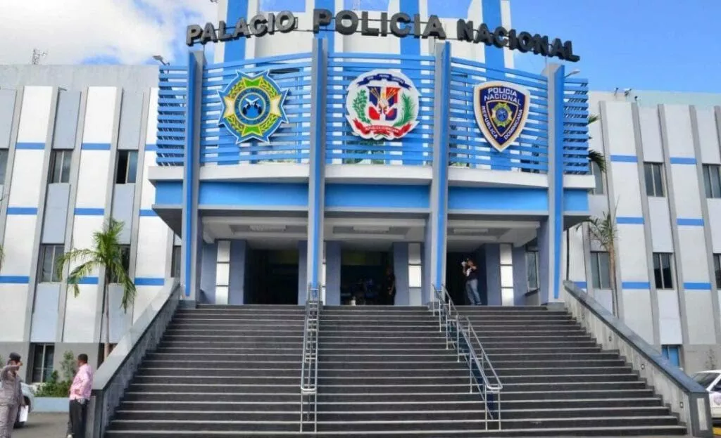Policía