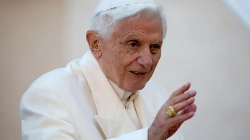 muere-papa-benedicto-xvi-95-anos_94