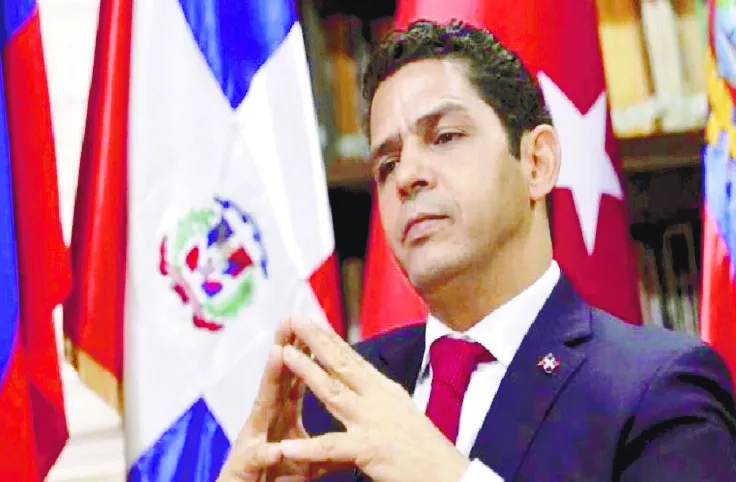 El politólogo dominicano Luis González.