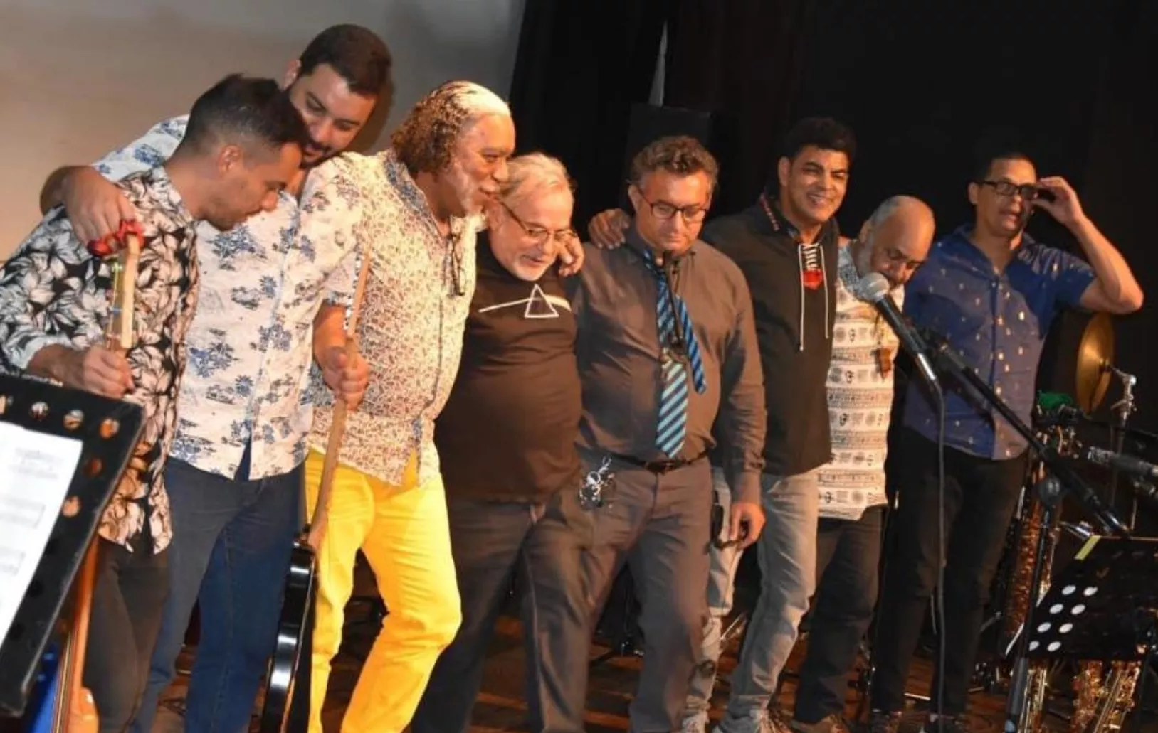 El grupo de  jazz   Sistema Temperado   que creó el maestro Rafaelito Mirabal se ha convertido en mas buscada en Santiago.