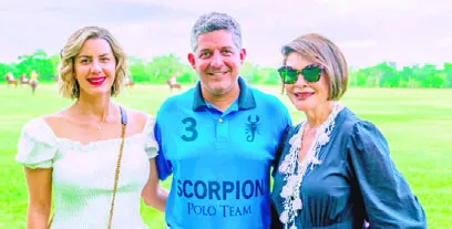 Michelle Cargas, Jesús Arredondo y Marianela Arredondo.