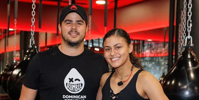 Brandon Paniagua y Jess Hiestand, durante la celebración de apertura.