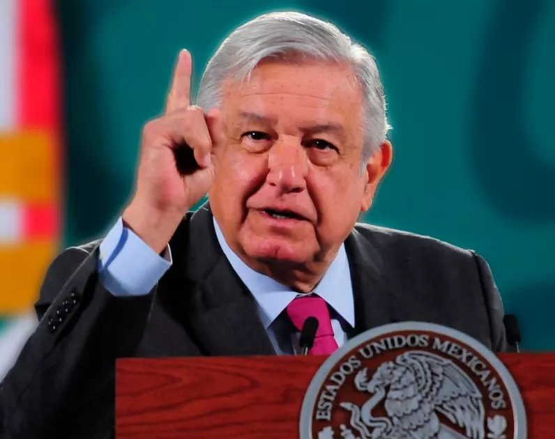 El presidente Andrés Manuel López Obrador reacciona.
