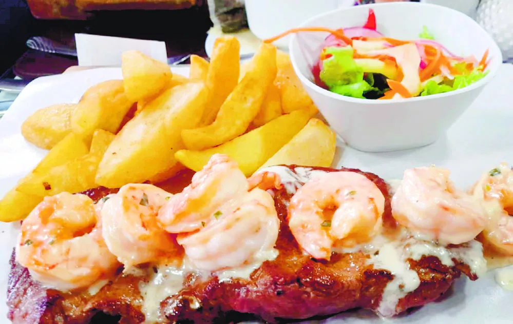 La trucha con camarones, está ganando mercado entre los ecuatorianos y se produce a gran escala por su aceptación.
