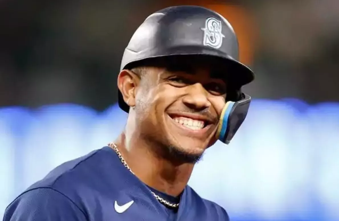 El dominicano Julio Rodríguez rápidamente se convirtió en el favorito de los fanáticos.  Ap