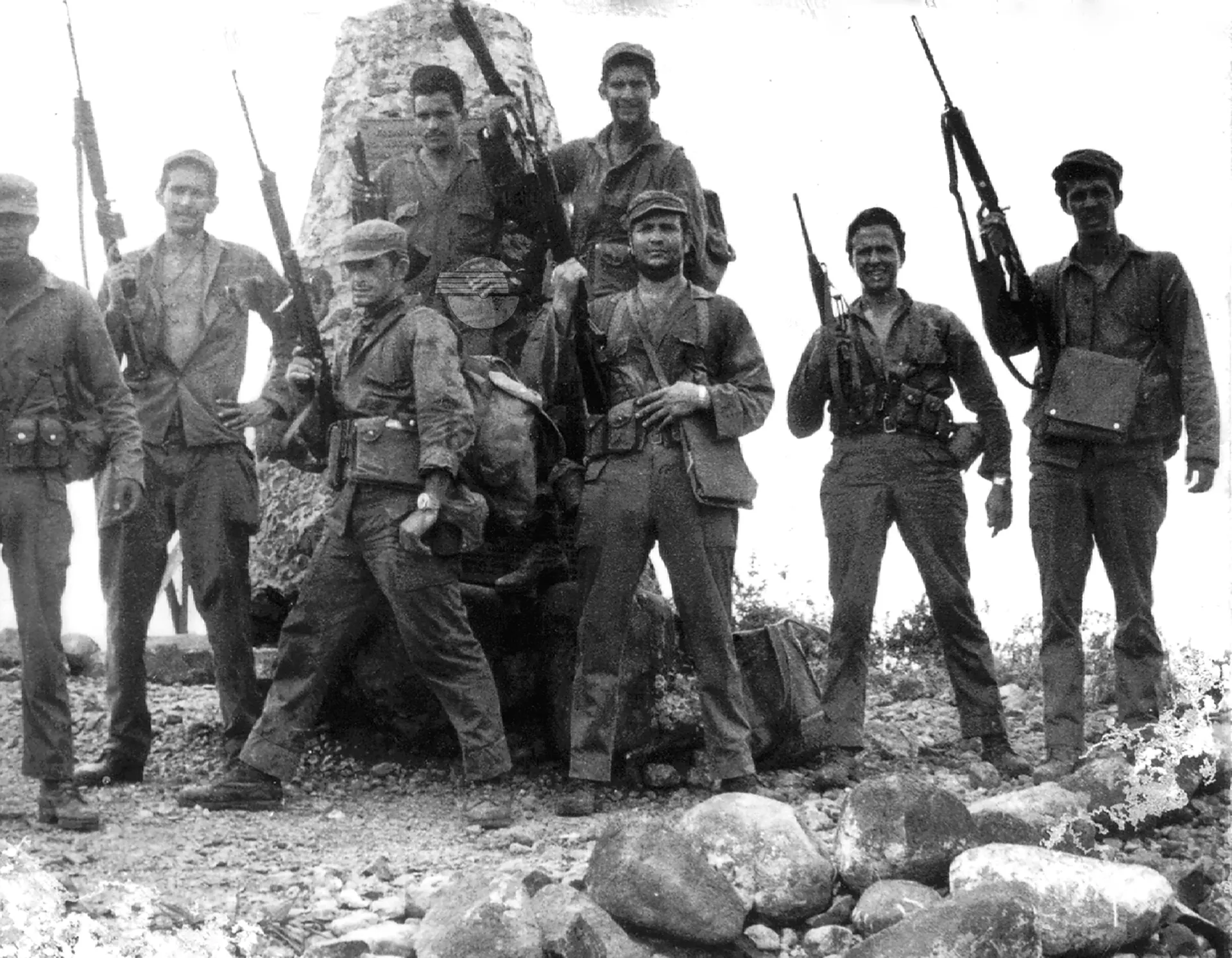 3.-Camaño junto a los demas guerrilleros