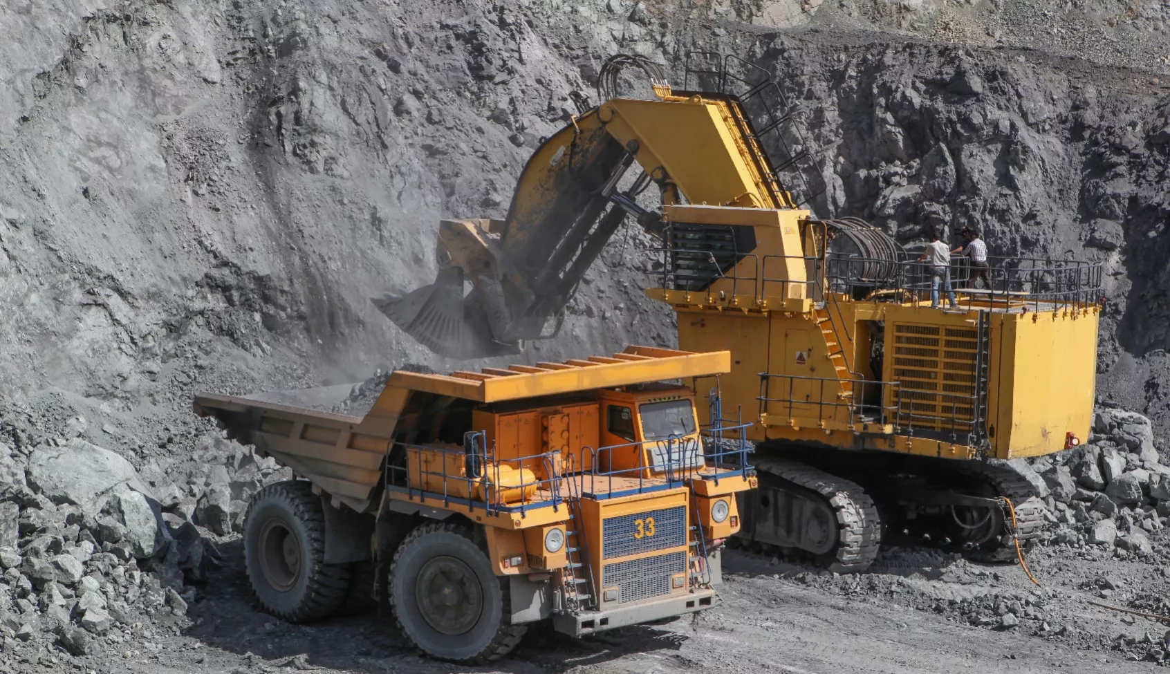 Cuando se trate de proyectos de envergadura como los mineros , decisión final  para ser aprobados recaería en Poder Ejecutivo.