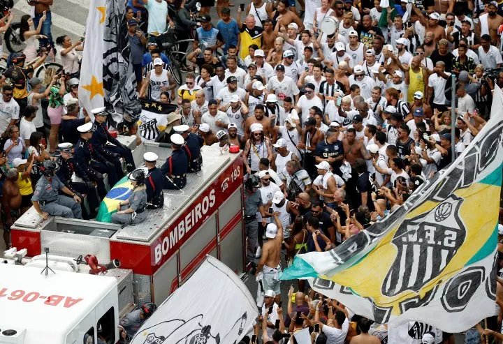 Entierro Pele