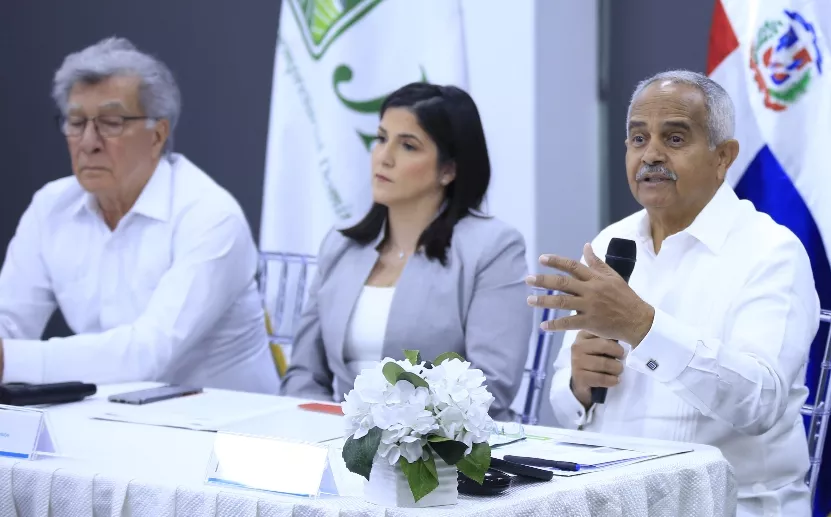 El sector agropecuario tiene 1, 300 exportadores.  ELIESER  Tapia.