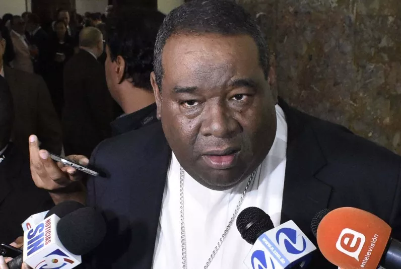 Castro Marte  reiteró que la Iglesia defiende la vida.