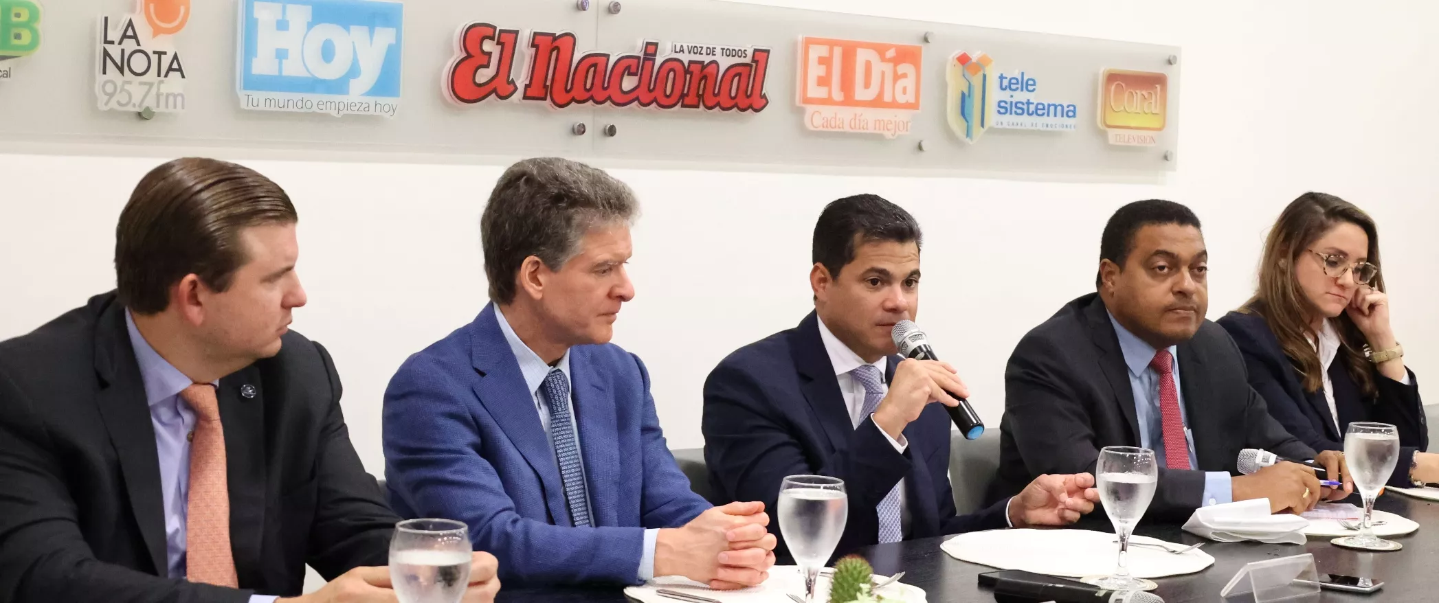 Para este año se esperan que  ingresen a la oferta hotelera  4,000  nuevas habitaciones y para el próximo año se espera una cifra similar.  José De León.