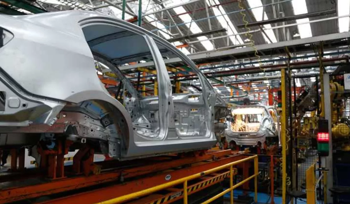 La aplicación de las normativas en el sector automotriz  ha sido muy positiva.  AGENCIA FOTO