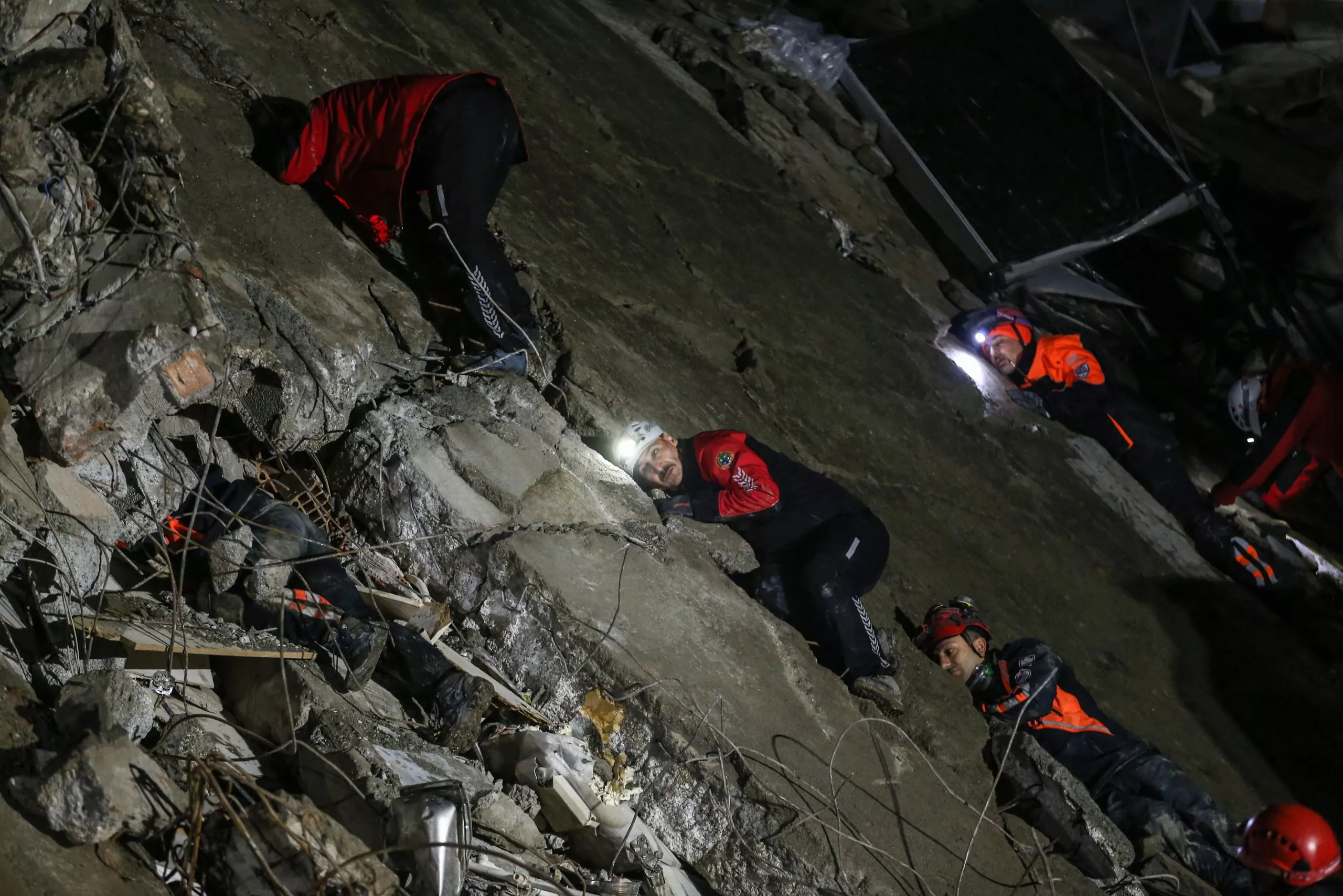 Search for victims continues in Hatay following twin earthquakes