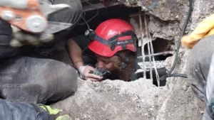 Devastador terremoto en Turquía deja miles de fallecidos