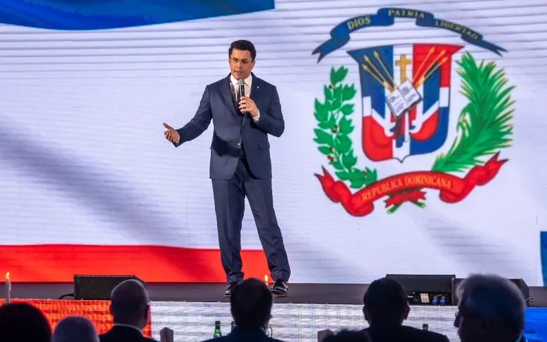 El ministro Collado participa en   la feria de la ITB-Berlín.