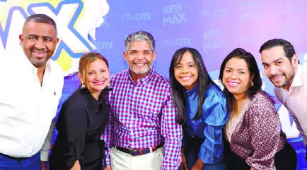 21/03/2023 Víctor Calzado, Julissa Pumarol, Krist Núñez, Crizaidy Valverde, Yessenia Reyes y  Edwards Mella.Sociales17