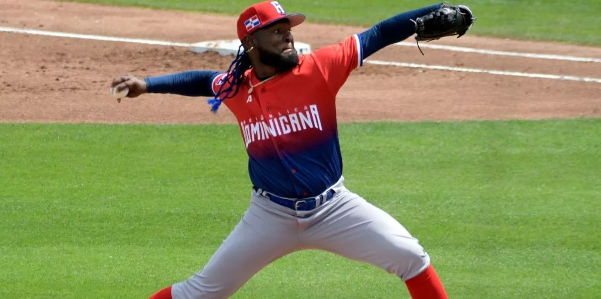 Cristian Javier  durante su tremenda labor monticular ayer contra Atlanta.      alberto calvo